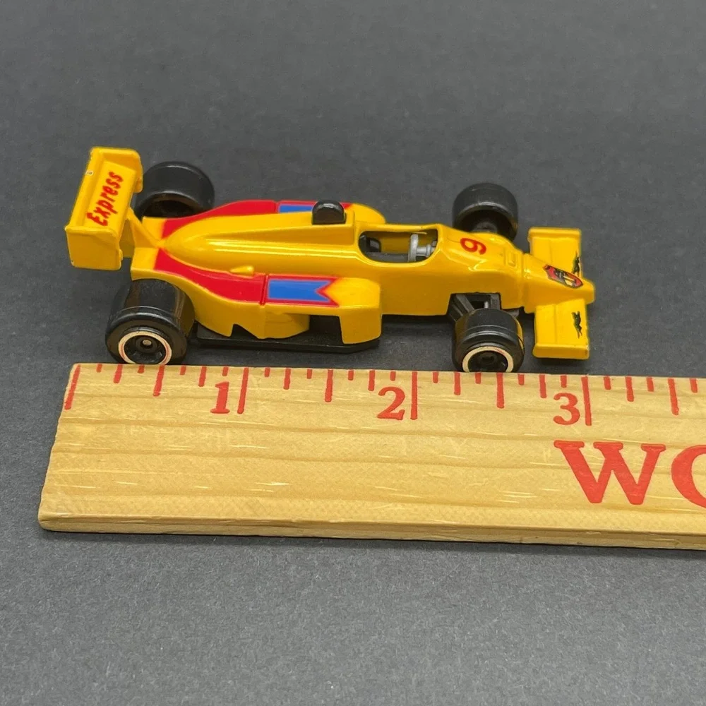 High Speed No. 209 Express Formula 1 Racing Car #9 Yellow Diecast 1/64‎ Scale